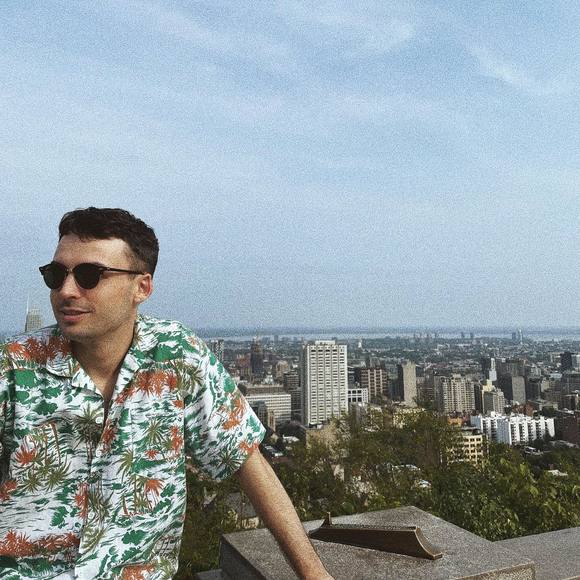 Meet your Posher, Arthur - Picture 1 of 1